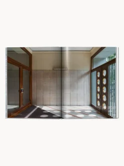 Libro ilustrado Entryways of Milan