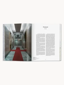 Libro ilustrado Entryways of Milan