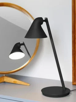 Lámpara de escritorio LED regulable NJP
