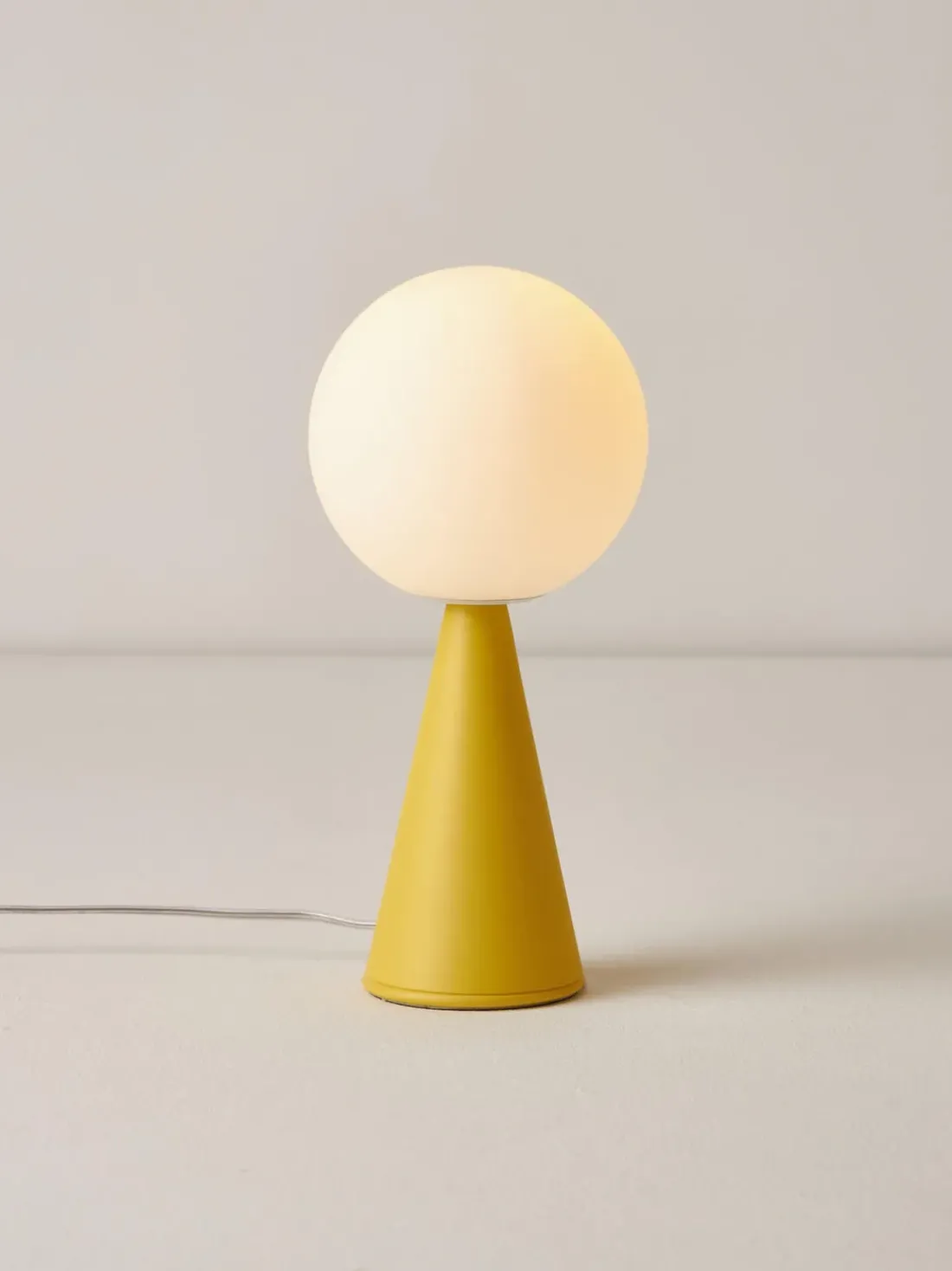 Lámpara de mesa artesanal pequeña Bilia Mini