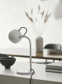 Lámpara de mesa de diseño Ball