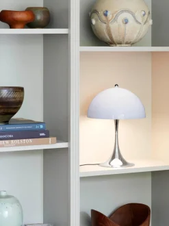 Lámpara de mesa LED Panthella, diseño Verner Panton
