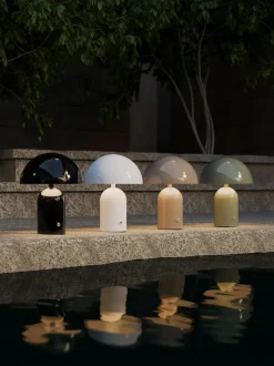 Lámpara de mesa LED pequeña regulable Walter, portátil