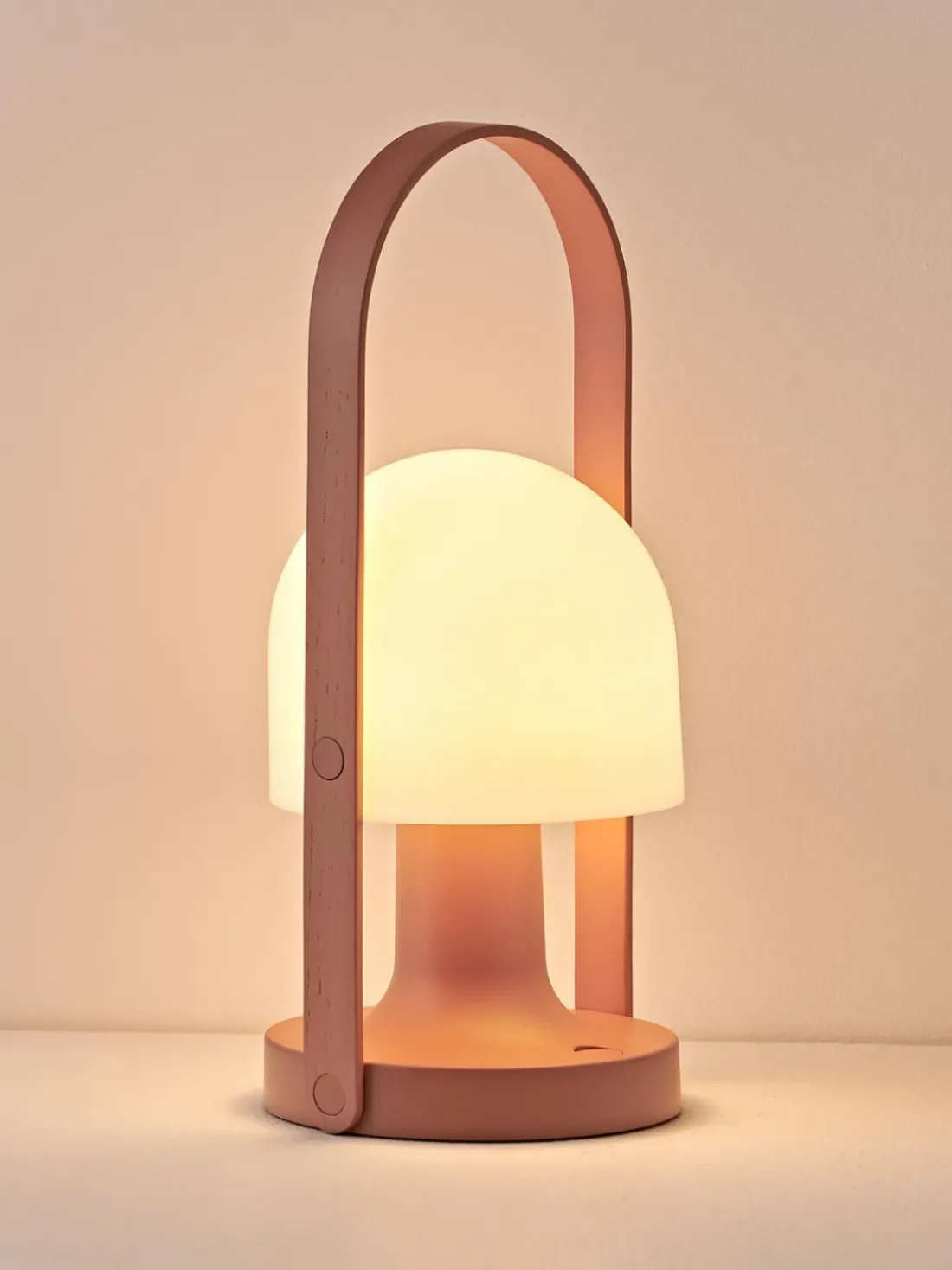 Lámpara de mesa LED regulable Followme, con pantalla orientable