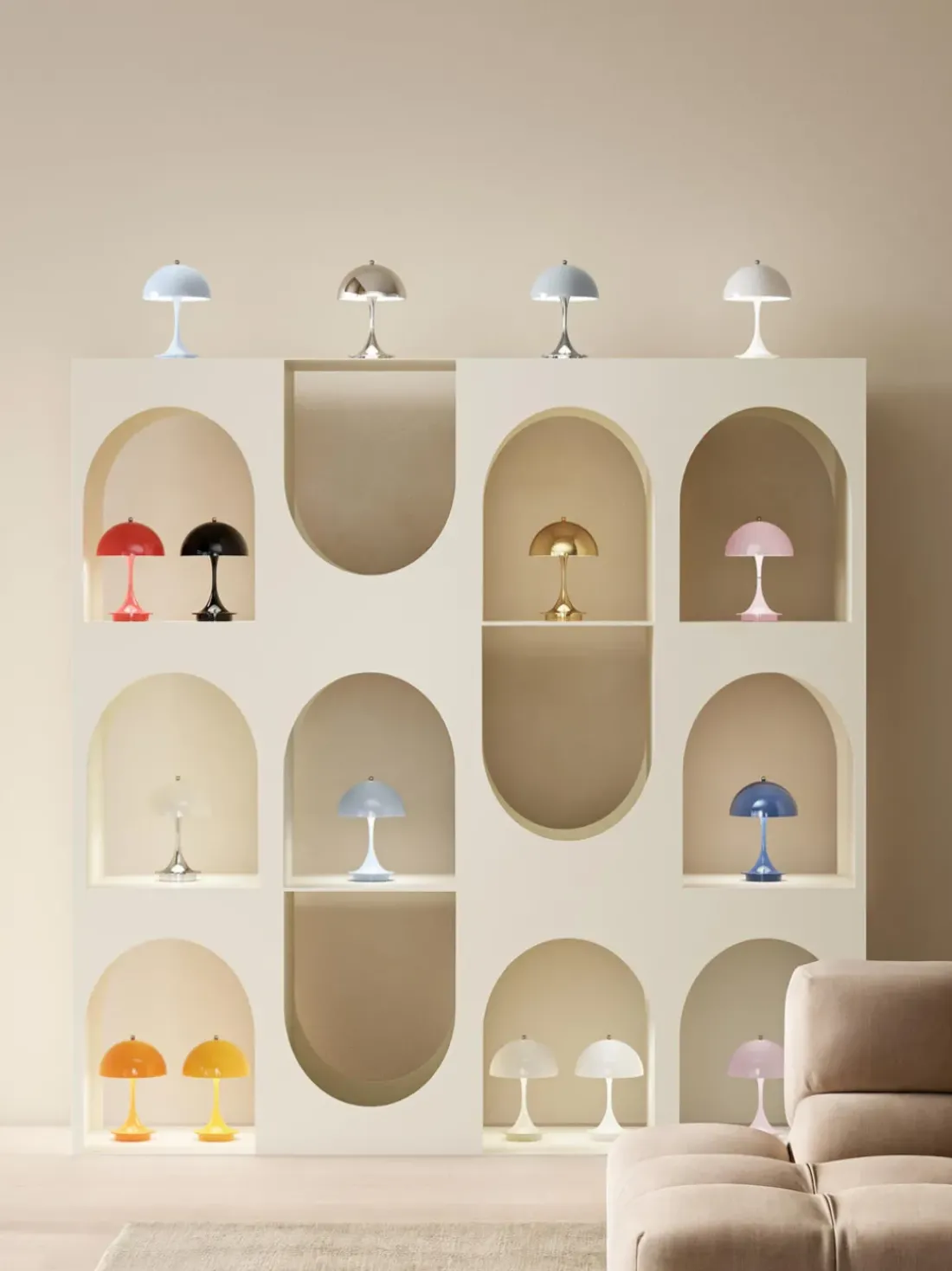 Lámpara de mesa LED regulable Panthella 160, diseño Verner Panton