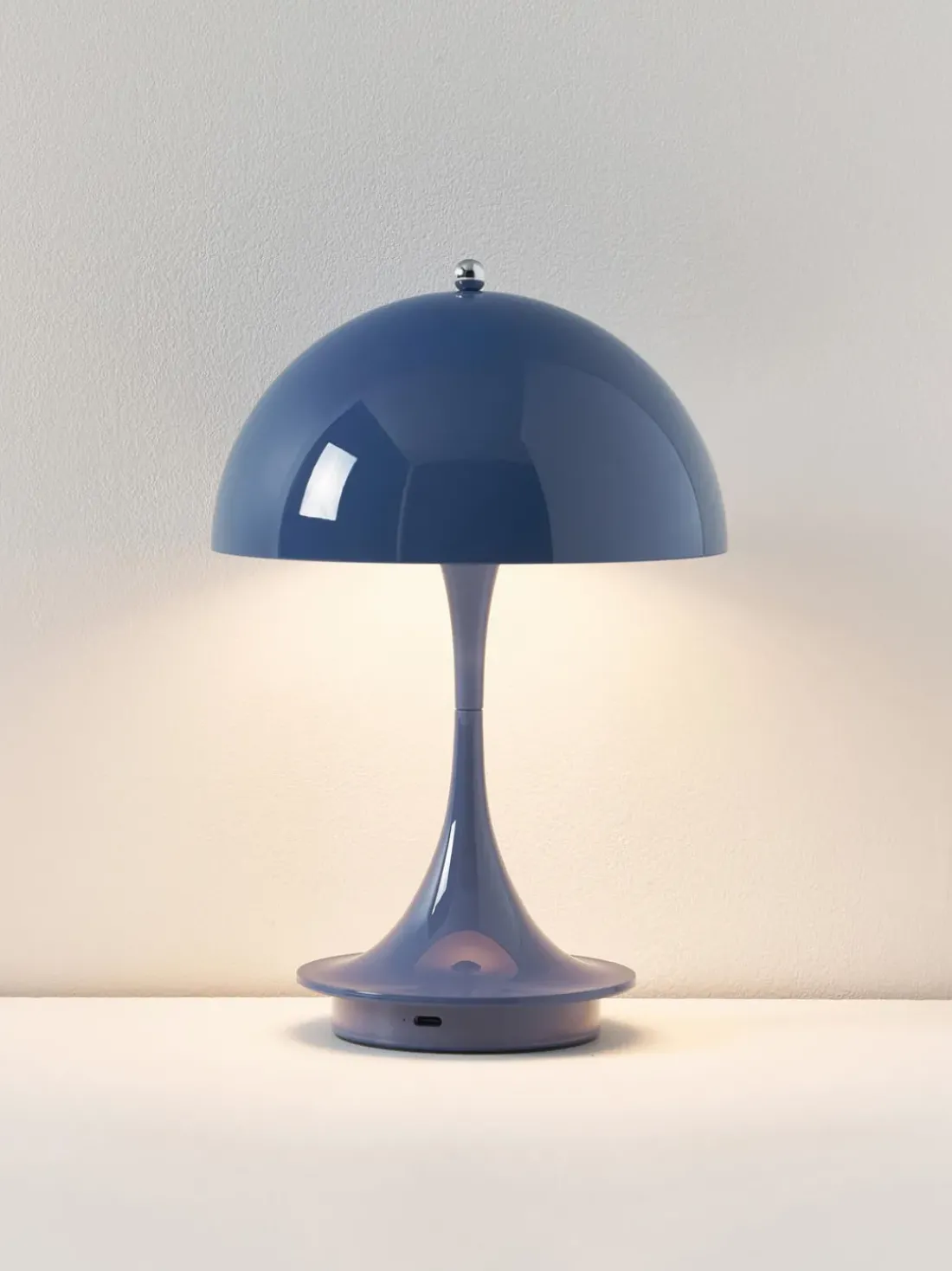 Lámpara de mesa LED regulable Panthella de diseño Verner Panton, 24 cm, portátil