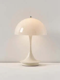 Lámpara de mesa LED regulable Panthella 160, diseño Verner Panton