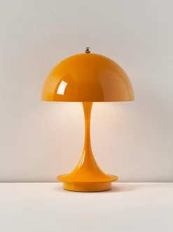 Lámpara de mesa LED regulable Panthella 160, diseño Verner Panton