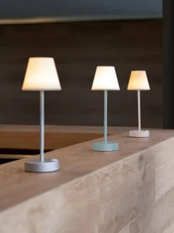 Lámpara de mesa para exterior LED regulable táctil Lola, portátil
