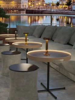 Lámpara de mesa pequeña para exterior LED regulable Boro, portátil