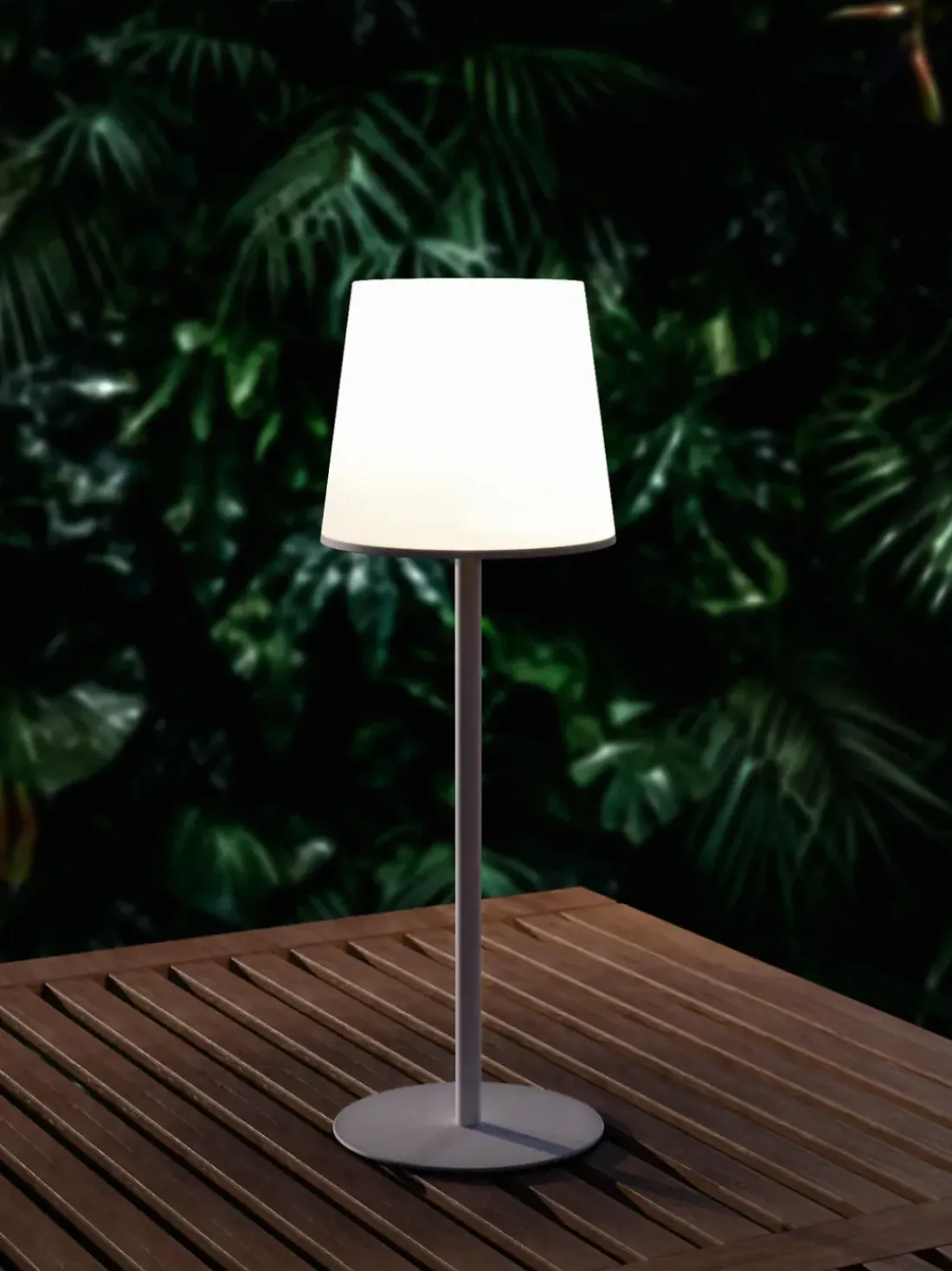 Lámpara de mesa regulable con conexión USB Fausta