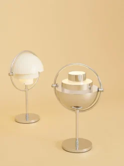 Lámpara de mesa regulable y ajustable Multi-Lite, portátil