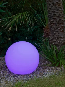 Lámpara de suelo solar LED para exterior regulable Buly, con cambio de color y mando a distancia