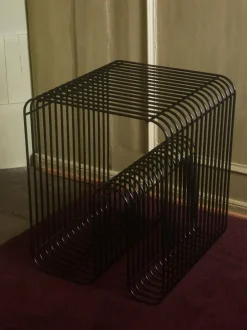Mesa auxiliar de metal Curva