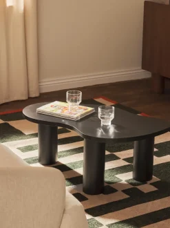 Mesa de centro de forma orgánica de madera de roble Didi