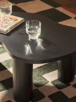 Mesa de centro de forma orgánica de madera de roble Didi