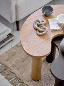 Mesa de centro de madera de caucho con forma orgánica Luppa