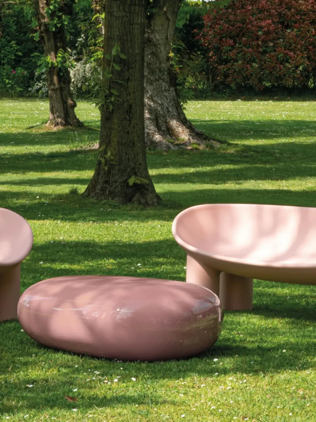 Mesa de centro de vidrio con forma orgánica Koishi