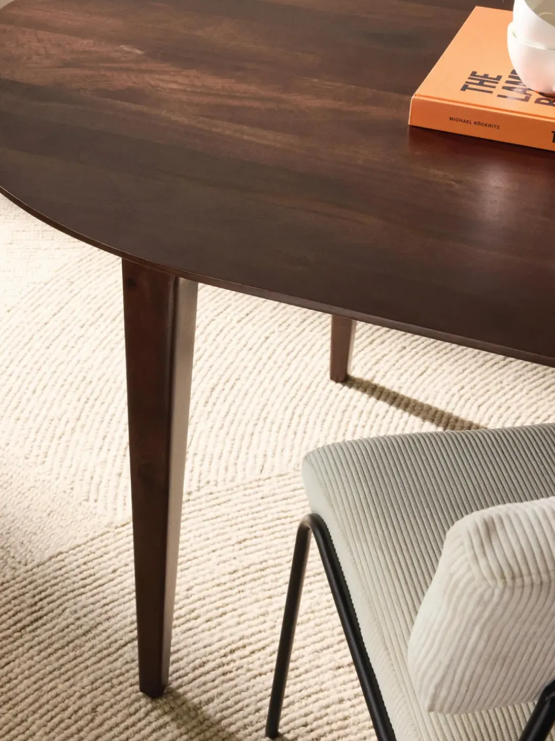 Mesa de comedor de madera de mango Archie, tamaños diferentes