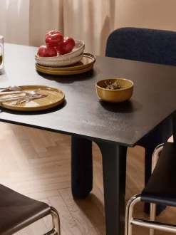 Mesa de comedor de madera de mango Archie, tamaños diferentes