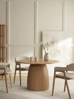 Mesa de comedor redonda con estructura estriada Nelly, tamaños diferentes