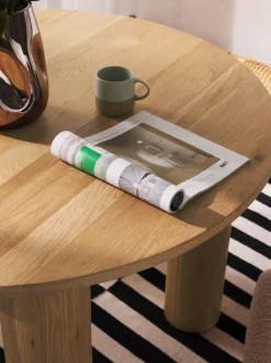 Mesa de comedor redonda de madera de roble Ohana, tamaños diferentes