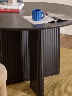 Mesa de comedor redonda de madera de roble Jolka, tamaños diferentes