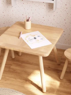 Mesa infantil de madera de caucho Dilcia