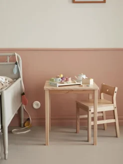 Mesa infantil de madera de haya Saga