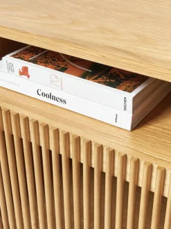 Mesita de noche de madera de roble Beyla