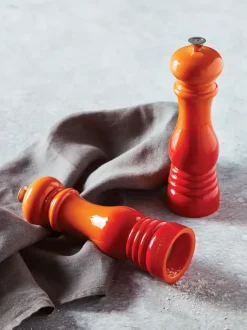 Molinillo de sal con mecanismo de cerámica Creuset
