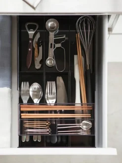 Organizador de cubiertos de cocina extensible Tower