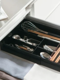 Organizador de cubiertos de cocina extensible Tower