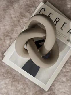 Pieza decorativa artesanal Knot, 9 cm