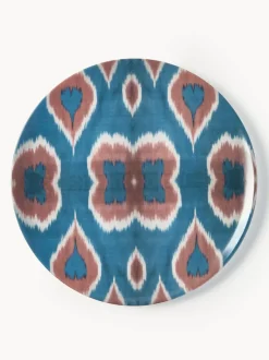 Plato llano artesanal de porcelana Ikat