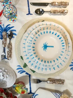 Plato postre pintado a mano The Palms