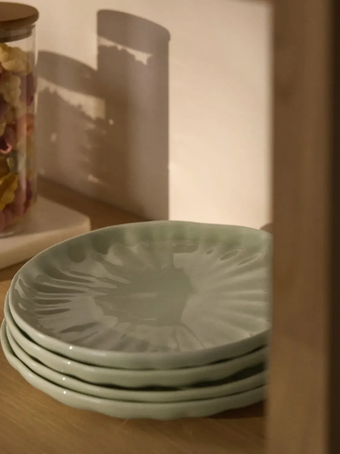 Platos llanos de porcelana con relieves Sali, 4 uds.