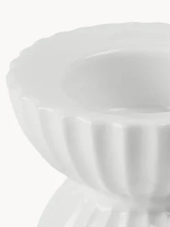 Portavelas de porcelana con relieves Tura