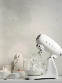 Robot amasador 50's Style