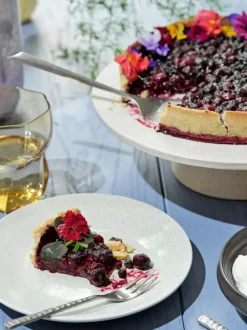 Servidor de tartas cepillado mate artesanal Sletten