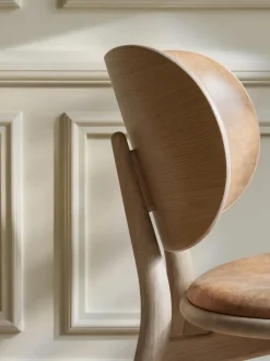 Silla artesanal de cuero y madera Rock
