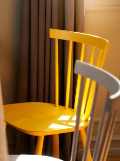 Silla artesanal de madera de haya J46
