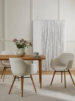 Silla con reposabrazos de borreguillo Fiji