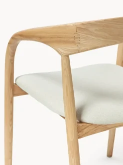 Silla con reposabrazos de madera de fresno y asiento tapizado Camille