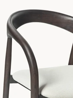 Silla con reposabrazos de madera de fresno y asiento tapizado Camille