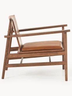 Silla con reposabrazos de madera de fresno y asiento de cuero Hayo