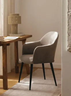 Silla con reposabrazos de terciopelo Rachel