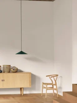Silla de madera con asiento tejido a mano CH24 Wishbone Chair