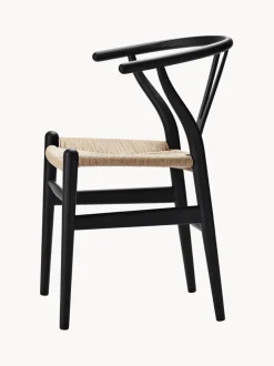 Silla de madera con asiento tejido a mano CH24