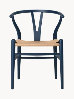 Silla de madera con asiento tejido a mano CH24